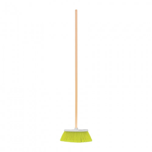 Escoba chica tipo cepillo, cerdas de PVC, bastón de madera 57053 ES-140C