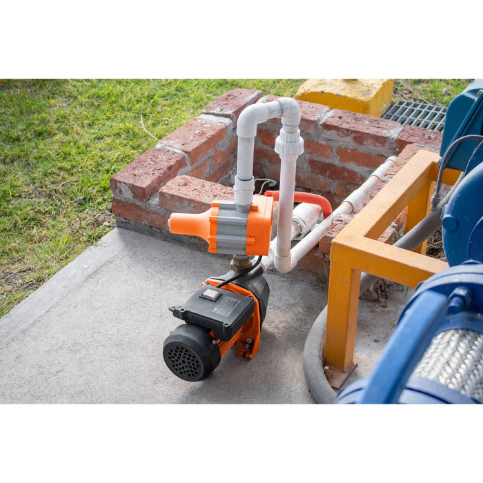Bomba presurizadora jet hierro 1 HP con control, Truper 19397 PRES-1